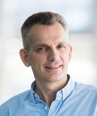 Headshot photo of Antoine Blondeau, RootstockLabs Director